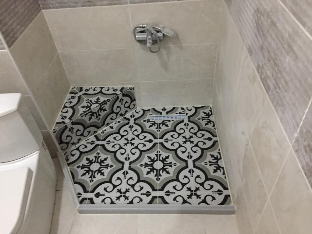 Teknesiz Duşakabin